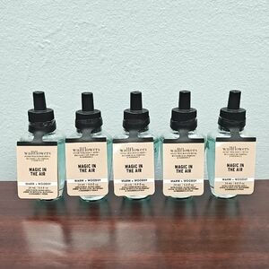 Bath & Body Works White Barn MAGIC IN THE AIR 5 Piece Wallflower Bundle